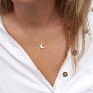 Naszyjnik ze srebrnym księżycem - simple - permane bizuteria 8